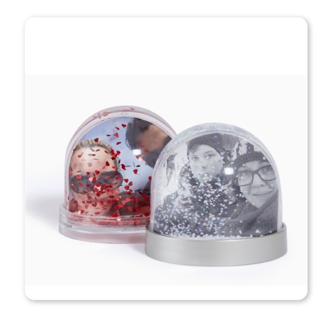 Personalised Snow Globes
